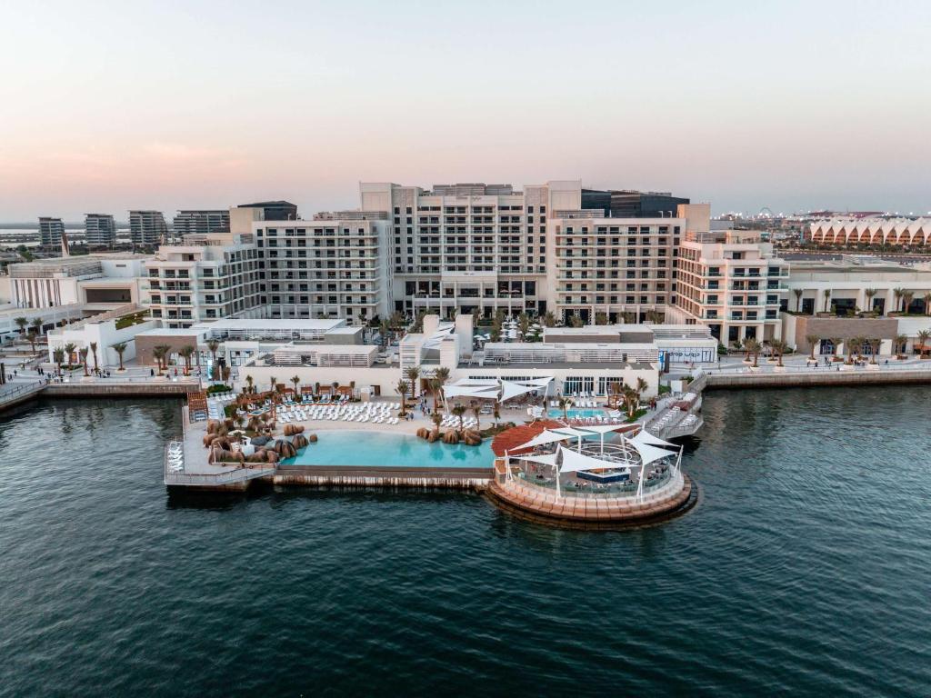 Hilton Yas Island